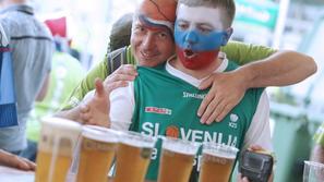 Gruzija Slovenija EuroBasket Celje Zlatorog pivo kozarec