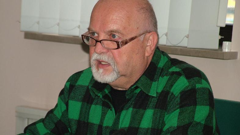 “Če so v breznih tudi ostanki ljudi, jih je treba dostojno pokopati, smo pa prot