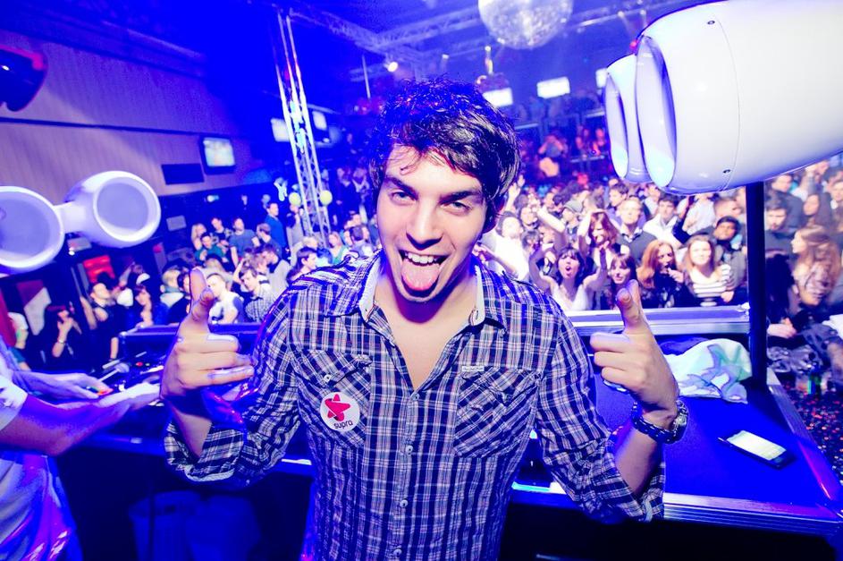 Invazija slastnih ritmov v Cirkusu