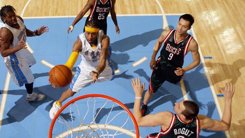 Denver je tudi ob pomoči 24 točk Iversona prišel do 17. zmage v sezoni.