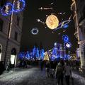 Vedno več obiskovalcev v Ljubljano privede svetlobna okrasitev, pravijo v zavodu