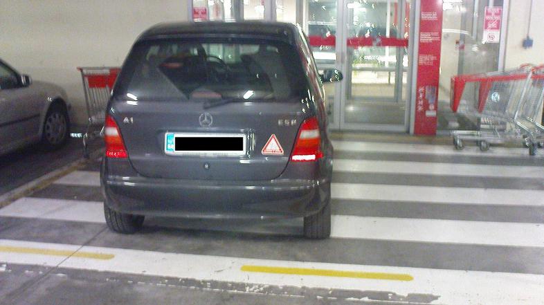 napačno parkiranje