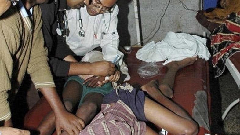 V Indiji je zaradi zastrupljenega mleka umrlo šest otrok, več kot 60 pa se jih š