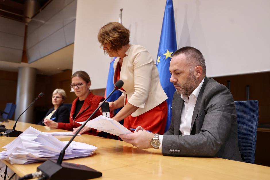 podpis dogovora sindikati vlada | Avtor: Anže Petkovšek