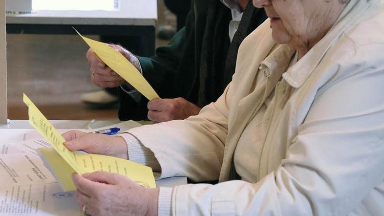 lokalne volitve, celje, volišče, volilna skrinjica