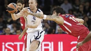 Savanović Printezis Anadolu Efes Olympiacos Olympiakos Evroliga četrtfinale