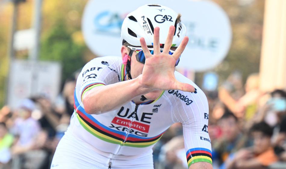 Pogačarja razglasili za tretjega najboljšega v Evropi, premagala sta ga ...