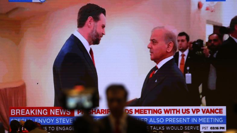 Pogajanja med ZDA in Iranom v Pakistanu