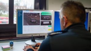 Obisk SENP, specializirana enota za nadzor prometa, obdelava meritev prekoračitve hitrosti z radarjem