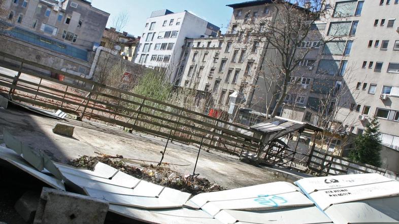 ZIL inženiring se je s pogodbo zavezal, da bo projekt končal do 25. decembra pri