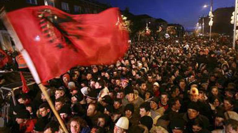 17. februarja 2008 je kosovski parlament s sprejeto deklaracijo Kosovo razglasil