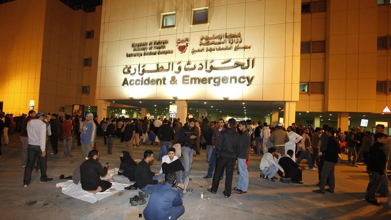 Prizori iz države Bahrajn vse bolj spominjajo na tiste iz Egipta. Država je z do