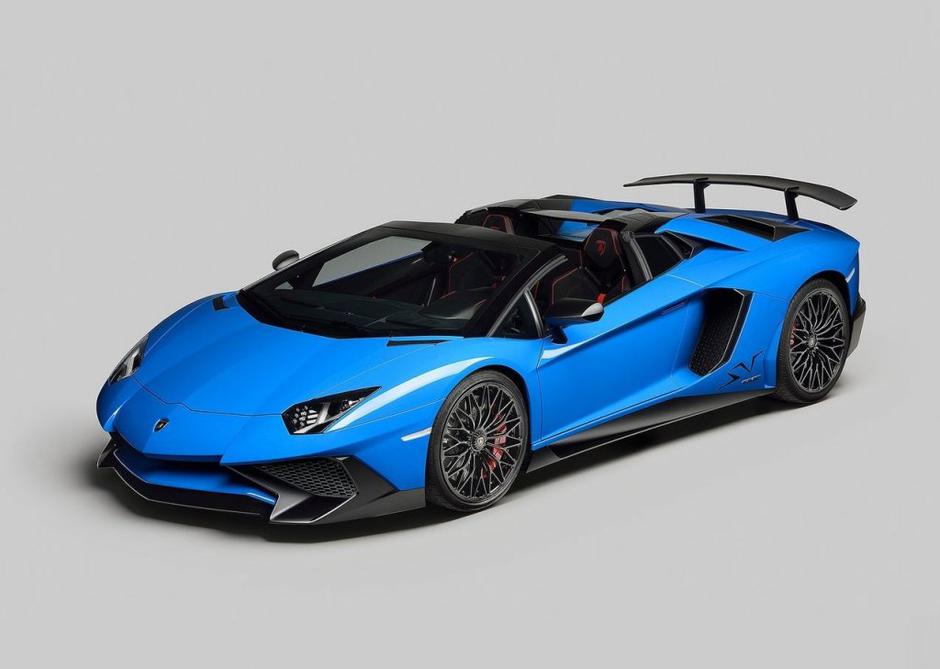 Lamborghini aventador LP 750-4 SV roadster | Avtor: Lamborghini