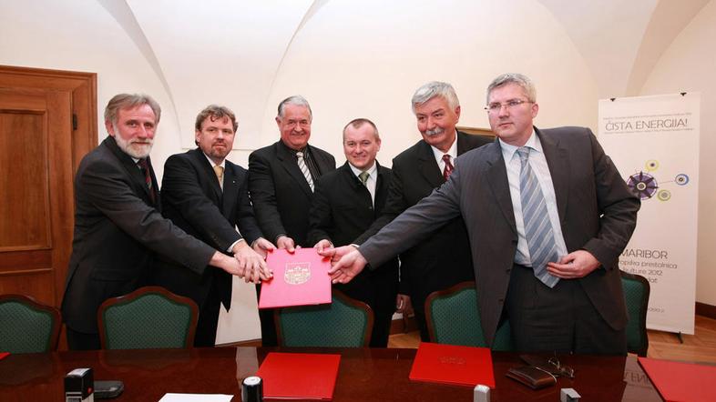 Le še leto in dobrih sedem mesecev imajo župani časa, da se v Mariboru, Murski S