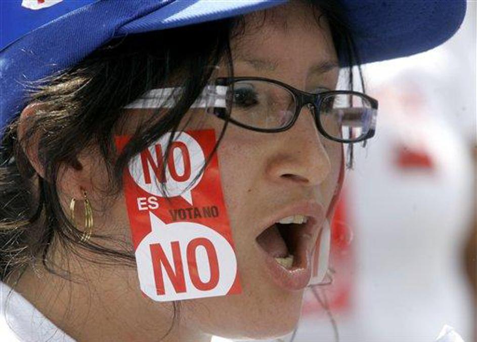 Več kot 600.000 Venezuelčanov je protestiralo proti ustavnim spremembam.