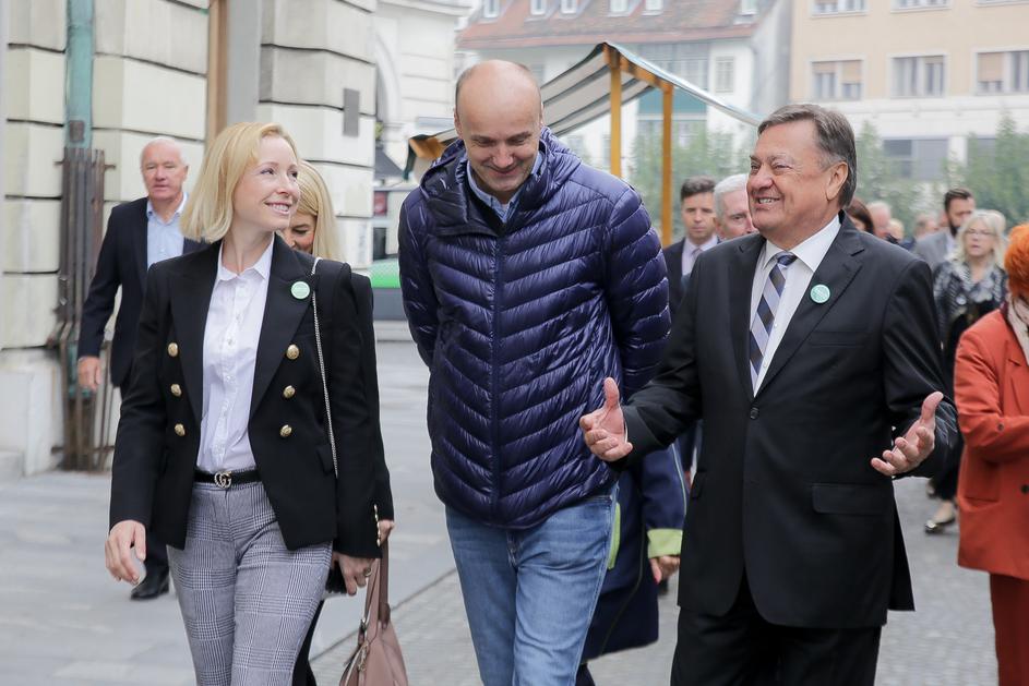 vložitev kandidature za župana