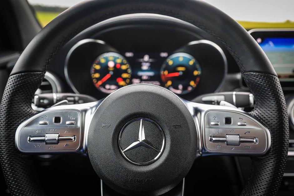 Mercedes-Benz GLC volan | Avtor: Saša Despot