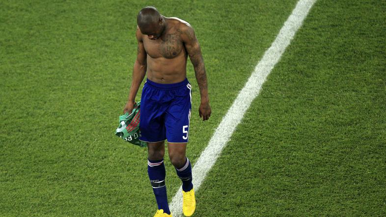 Galski petelini so ranjeni, Irci pa se naslajajo, in to s picami. (Foto: Reuters