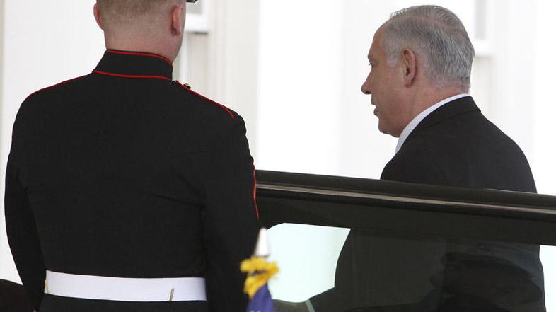 Netanjahu ob prihodu v Belo hišo. (Foto: Reuters)