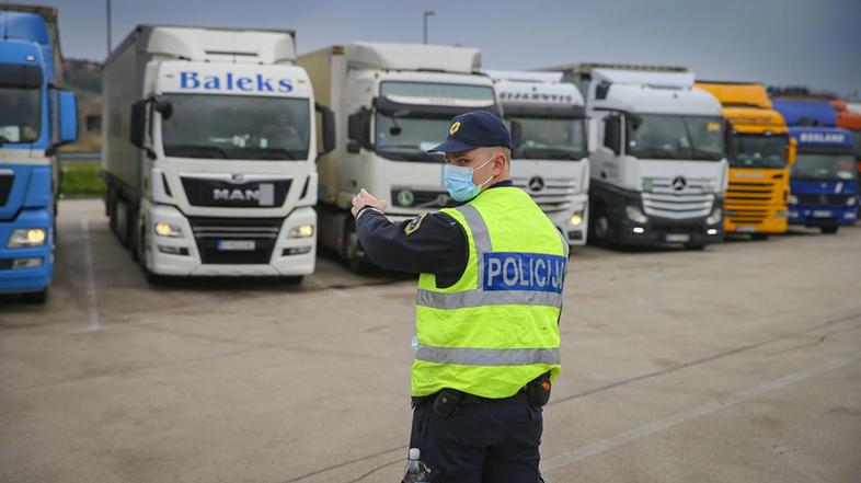 Policija in koronavirus