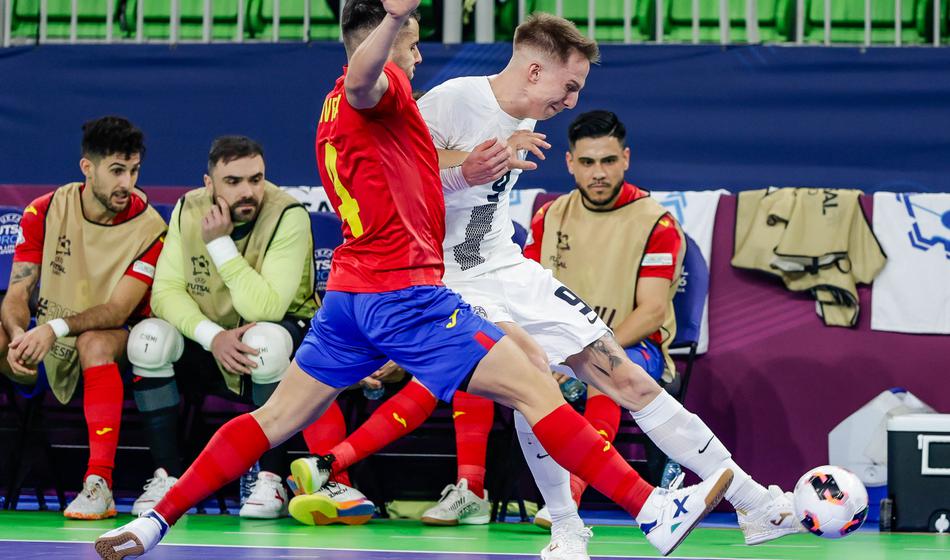 Slovenija domače EP odprla s porazom proti favoritom