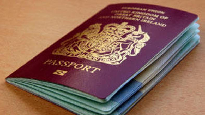 Ukradeni potni listi imajo moderno zaščito in so za tatove praktično neuporabni.