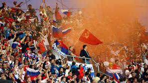 navijači Sovjetska zveza zastava zastave dim bakla Rusija Češka Euro 2012 Vrocla