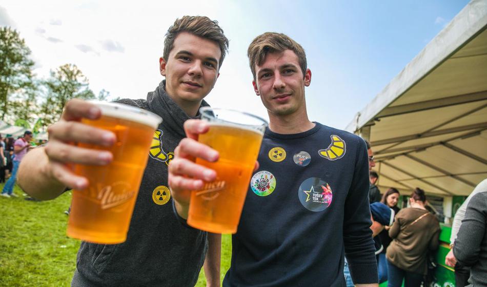 Mladi in alkohol: Mnogi starši to mislijo, a ne drži