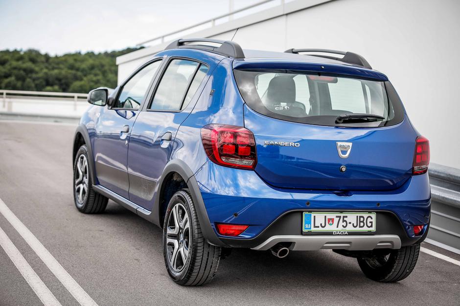 Dacia Sandero 15 let | Avtor: Saša Despot