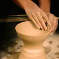 Glina ni le material za oblikovanje, ampak ima tudi zdravilno moč.