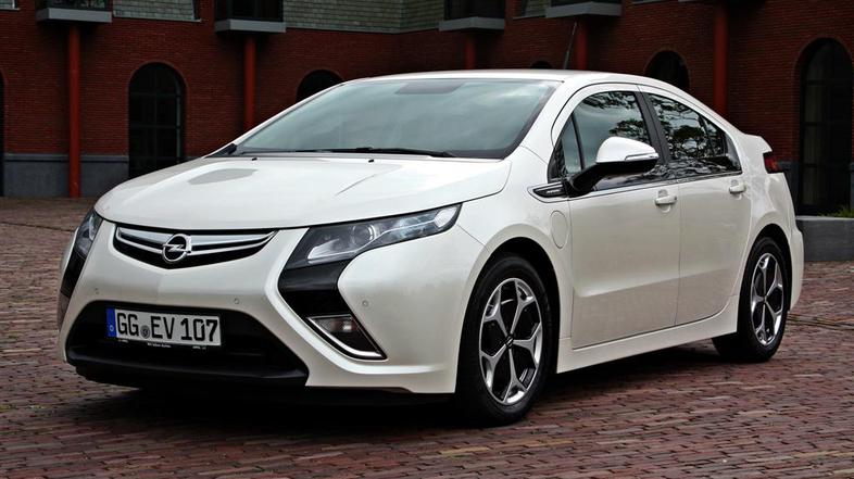 Opel ampera