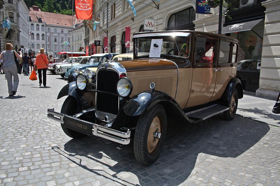 100 let Citroëna na ljubljanskih ulicah