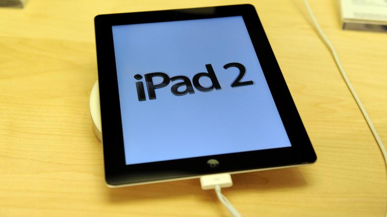 Za novi iPad2 prodal ledvico. (Foto: EPA)