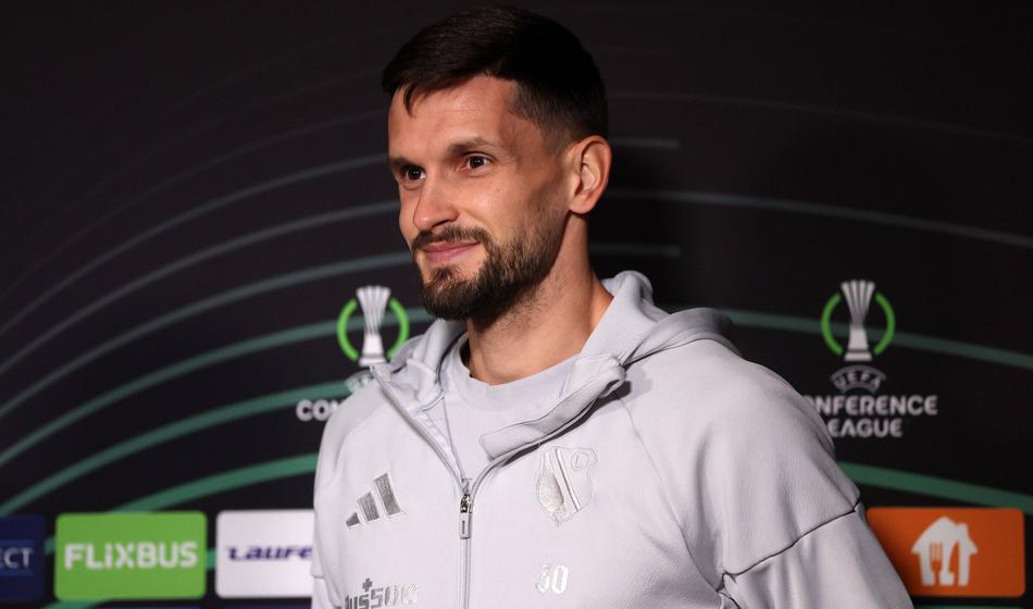 Slovenski reprezentant se po desetih letih vrača domov