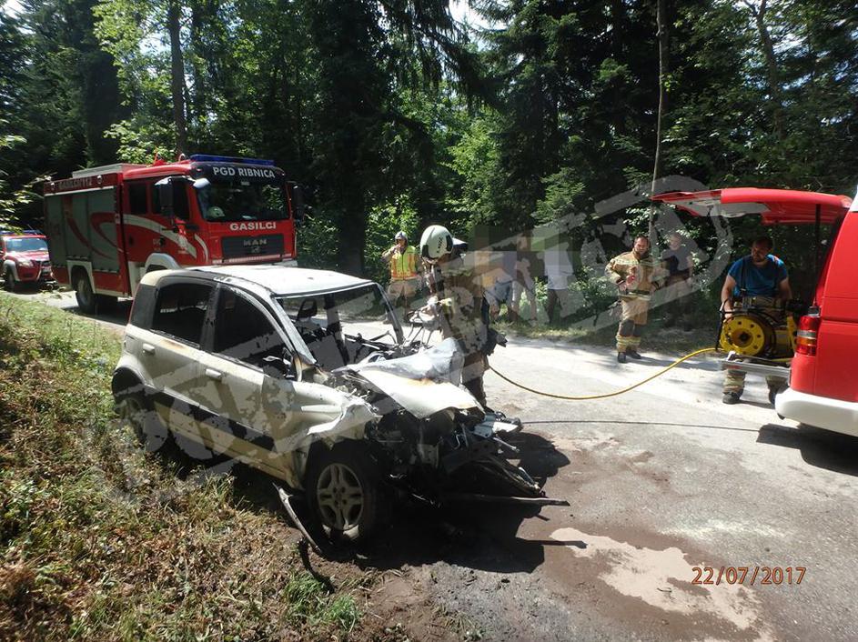 Prometna nesreča, Škranjek, goreče vozilo, traktor