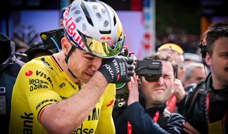 Starši pokojnega kolesarja zaradi Van Aerta jokali kot dež