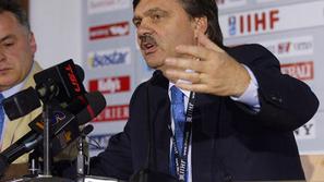 René Fasel bo ostal na čelu IIHF.