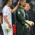 Po tekmi Anglija : Alžirija (0:0) je eden od navijačev zapisal: "Še vedno ne mor