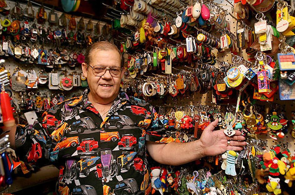 Ron Tyler je začel pred 41 leti zbirati obeske za ključe. Še sam točno ne ve, ko