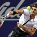 Roger Federer se na domačem turnirju bori za preboj v finale.