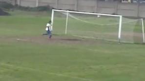 Adin Siočić Mladost Gornje Živinice strel zgrešen You Tube