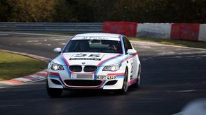 BMW je od 25-letnici serije M5 predstavil posebno različico BMW M5 CLS.