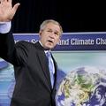"Gospodarski napredek pred okoljem", je Bush sporočil tistim, ki si prizadevajo 