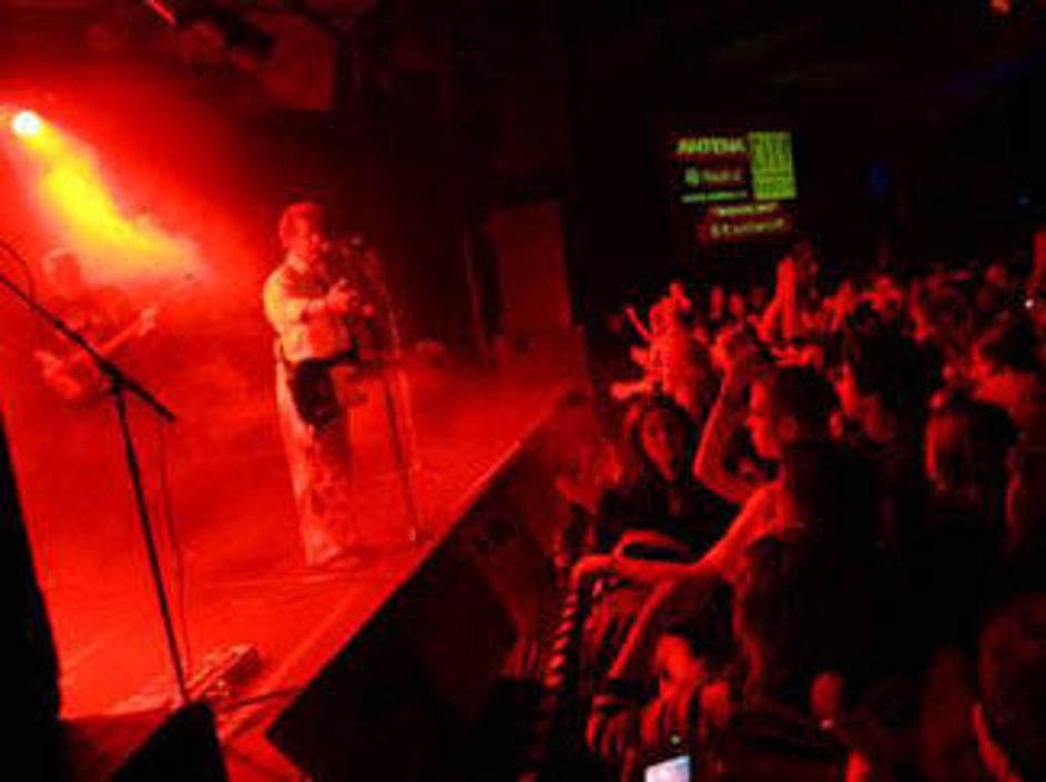 Občinstvo je bilo nad Prljavim kazalištem navdušeno.