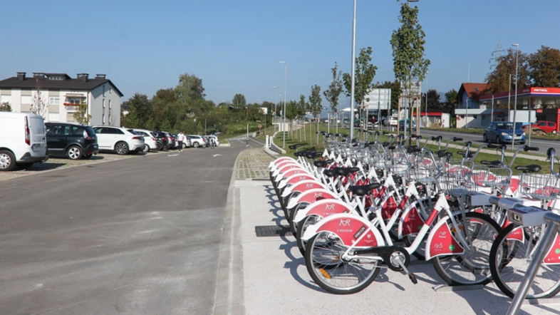 Parkirišče P+R Zlato polje Kranj, Mestna občina Kranj