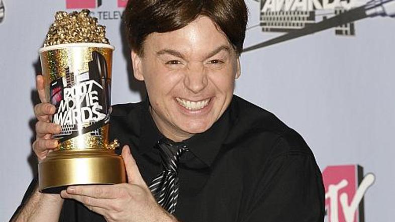 Myers obljublja smeh, smeh in smeh.