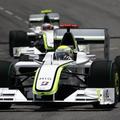 Brawn Mercedesa sta prvi dve mesti držala od prvega zavoja do kariraste zastavic