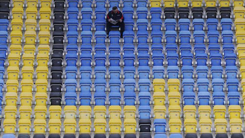 Zaradi svetovnega prvenstva v nogometu mora biti liga končana do 15. maja, vmes 