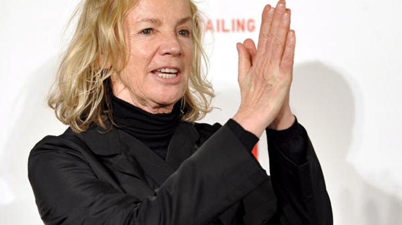 Kreacije znamke Jil Sander zaznamuje izjemno premišljeno razmerje med obliko, ma