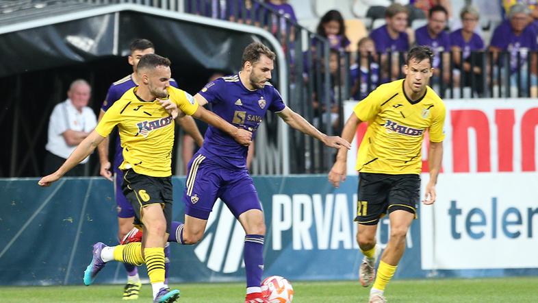 NK Maribor : Kalcer Radomlje